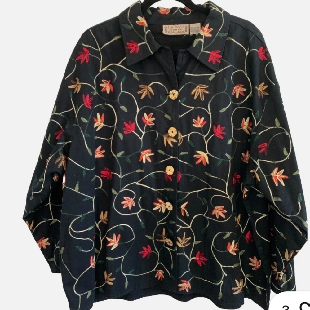 Life Style Woman's Embroidered Floral Jacket With Wooden Buttons Size 2X